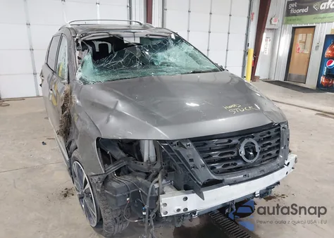 2018 Nissan Pathfinder Platinum из США, поврежденный, VIN 5N1DR2MM1JC676873